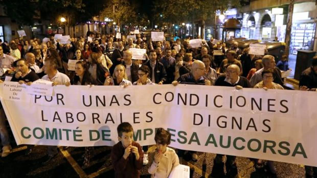 Trabajadores de Aucorsa durante una protesta previa a la huelga