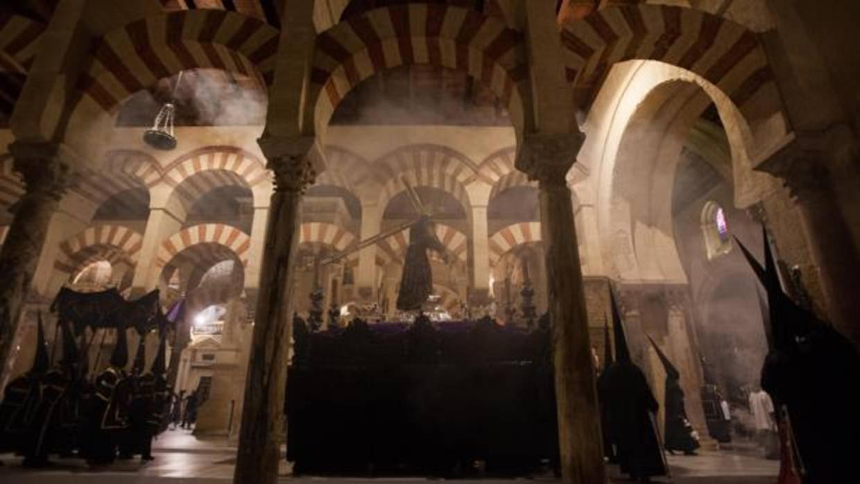 EL Nazareno en el interior de la Mezquita-Catedral