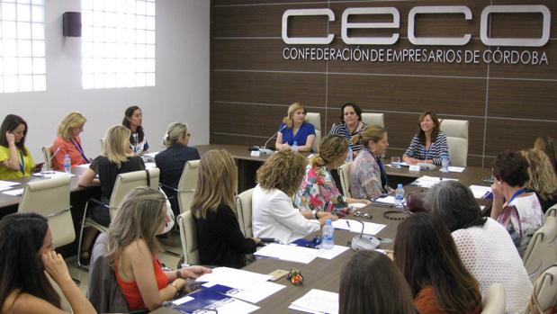 El emergente club empresarial femenino del «desayuno» de Córdoba