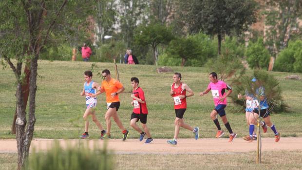 María del Mar Carrillo y Miguel Espinosa logran la victoria en la XXXV Cross de Navidad de Fátima