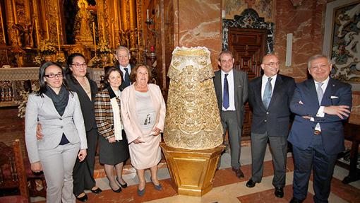 Presentación de la saya de volantes tras su restauración