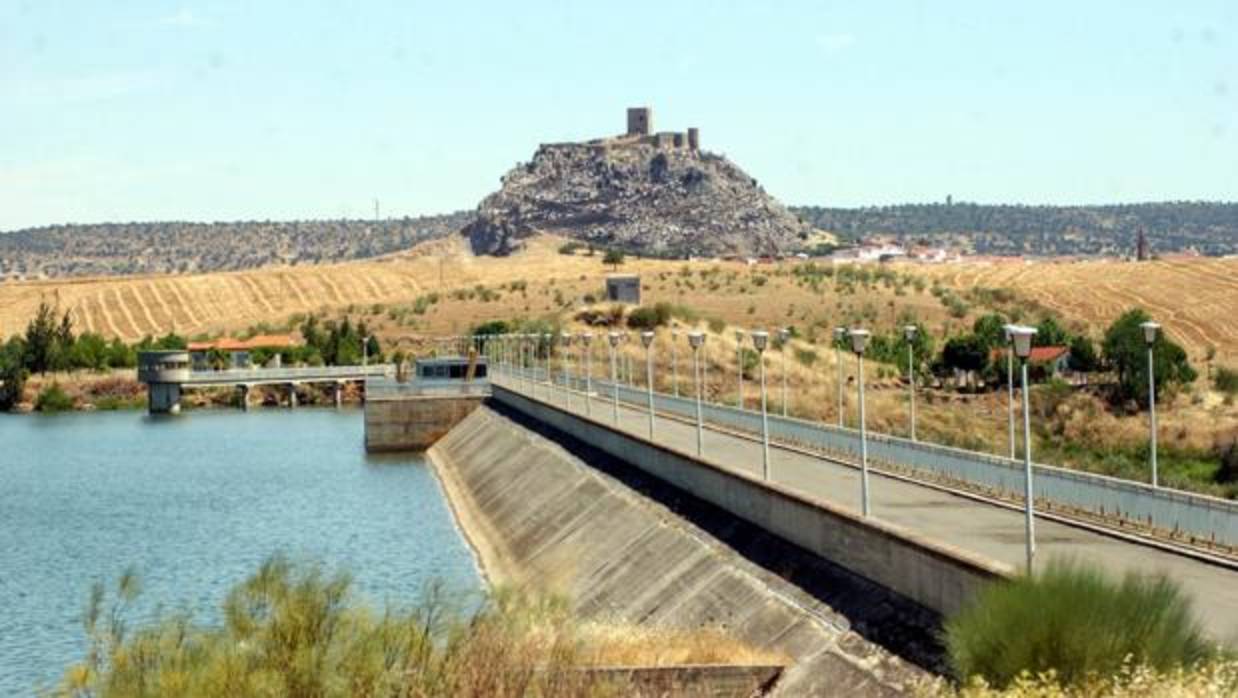 Pantano de Sierra Boyera en el que ha aparecido el vehículo con el cadáver