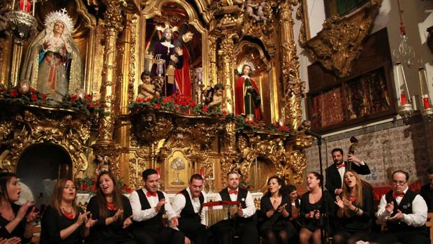 Fiesta flamenca por Navidad a los pies del Nazareno de Santa María