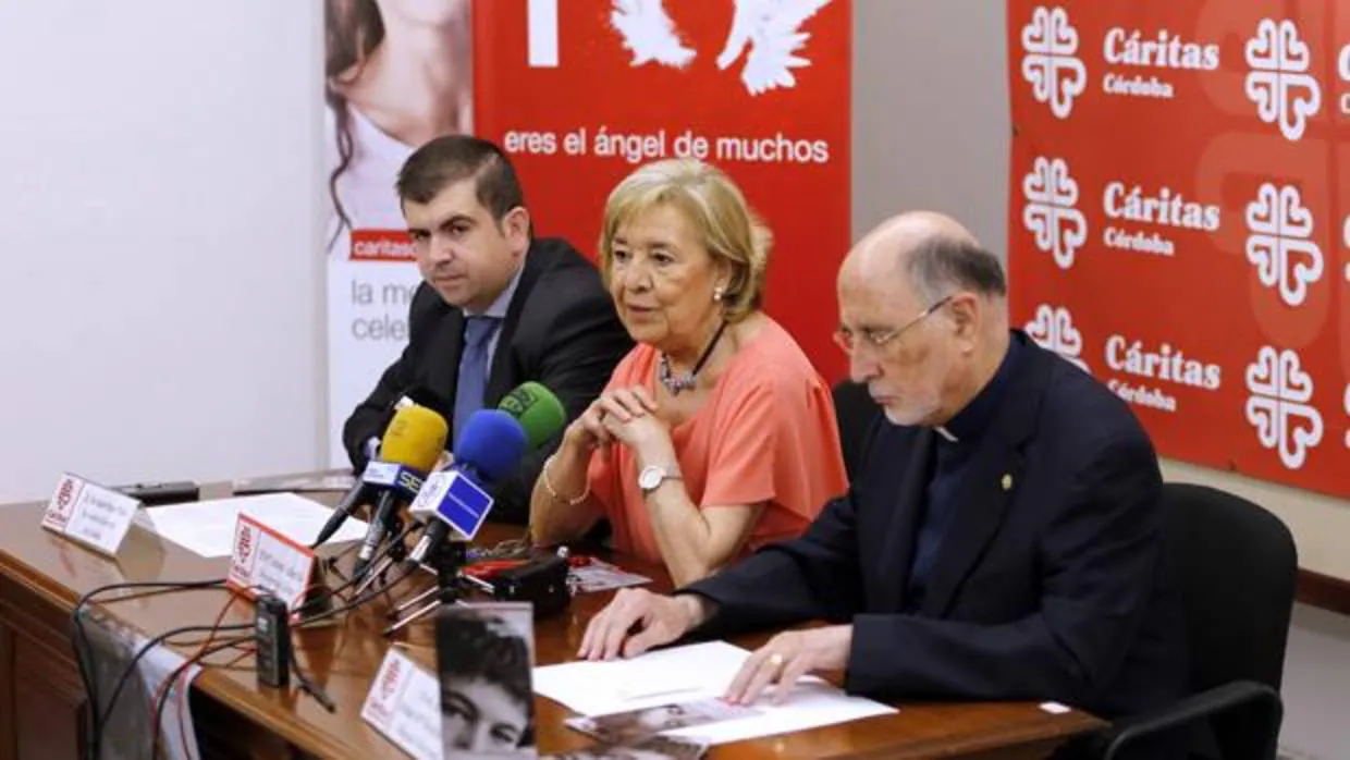 Responsables de Cáritas Diocesana de Córdoba durante una comparecencia