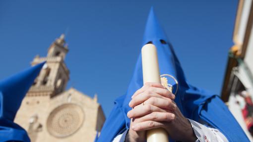 Nazareno del Prendimiento bajo un cielo azul