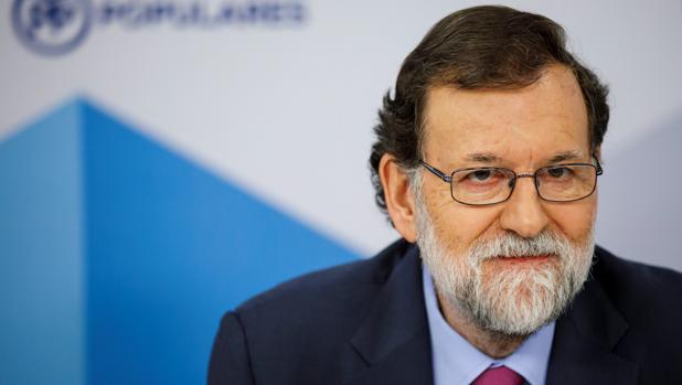 Rajoy se apunta a la convención de distritos del PP de Sevilla
