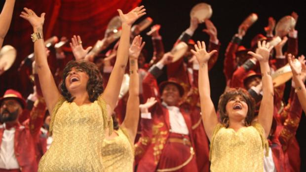 Carnaval de Cádiz: Gaditana, vive, sueña y canta