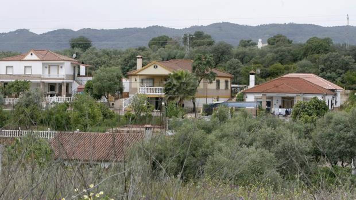 Viviendas en la parcelación de Torreblanca, una de las muchas que están en proceso de regularización