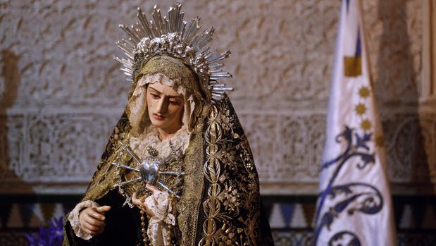 Cuando la Virgen del Silencio de Córdoba salió bajo palio