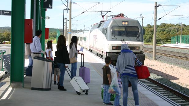 Adif adjudica la redacción del proyecto de «baipás» de Almodóvar por 309.000 euros