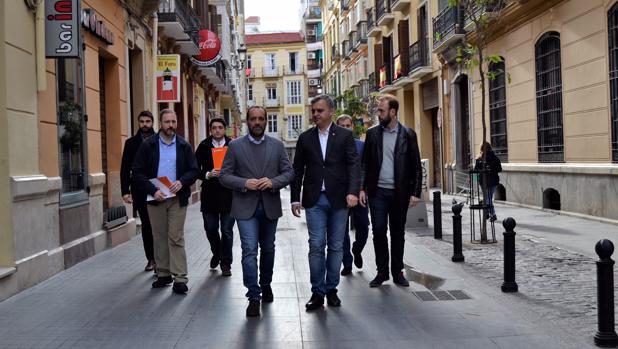 El PSOE ve «aberrante» que el palacio «okupa» de Málaga llame a los Grapo, pero no pide que se recupere