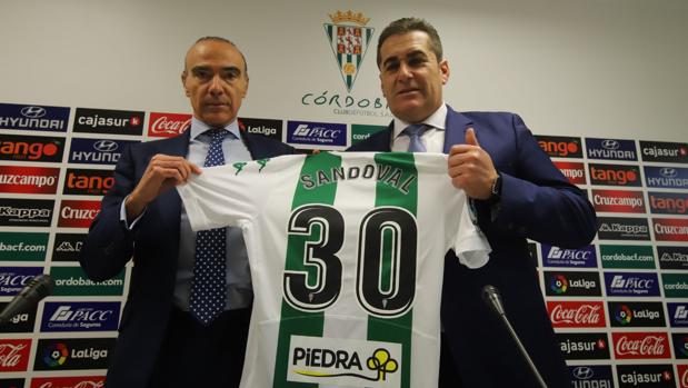 José Ramón Sandoval, técnico del Córdoba CF: «Si falla la bala, a la próxima hay que tirar el revólver a la cabeza»