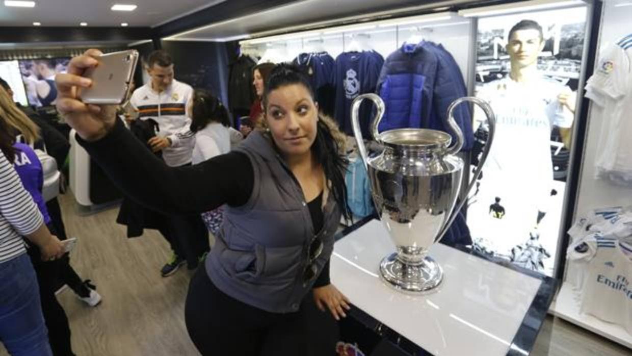 El Real Madrid Official Store Roadshow, este martes, en Córdoba