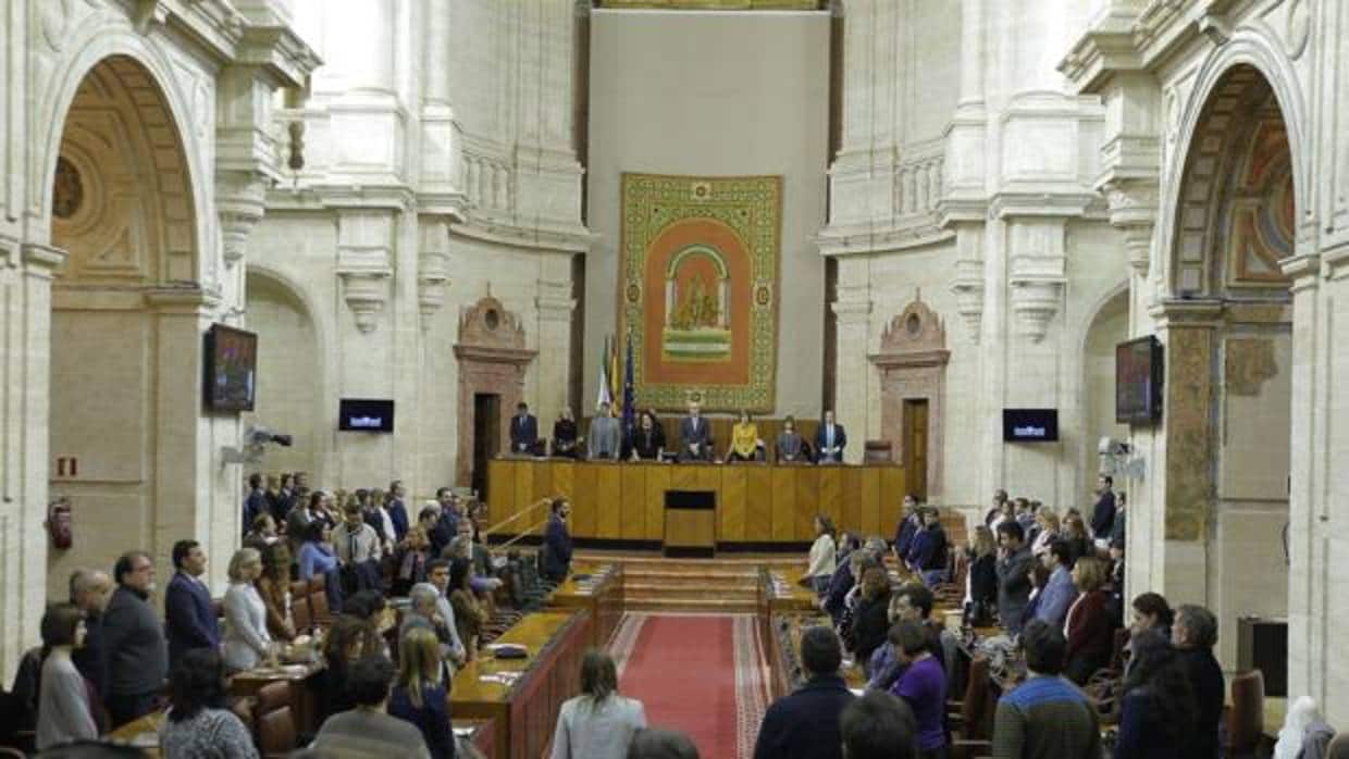 Aspecto del salón de plenos del Parlamento durante una sesión