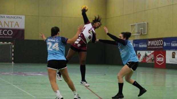 El Adesal Córdoba acarició la proeza de la Final-8 de la Copa de la Reina ante el Canyamelar Valencia (24-18)