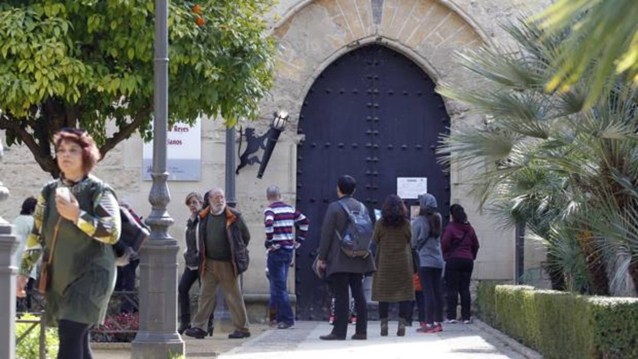 Puerta principal del Alcázar de Córdoba