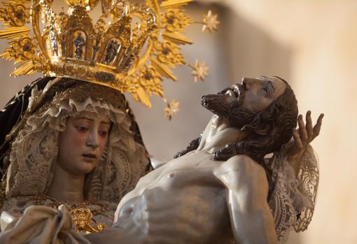 Nuestra Señora de las Angustias, en el Jueves Santo de Córdoba