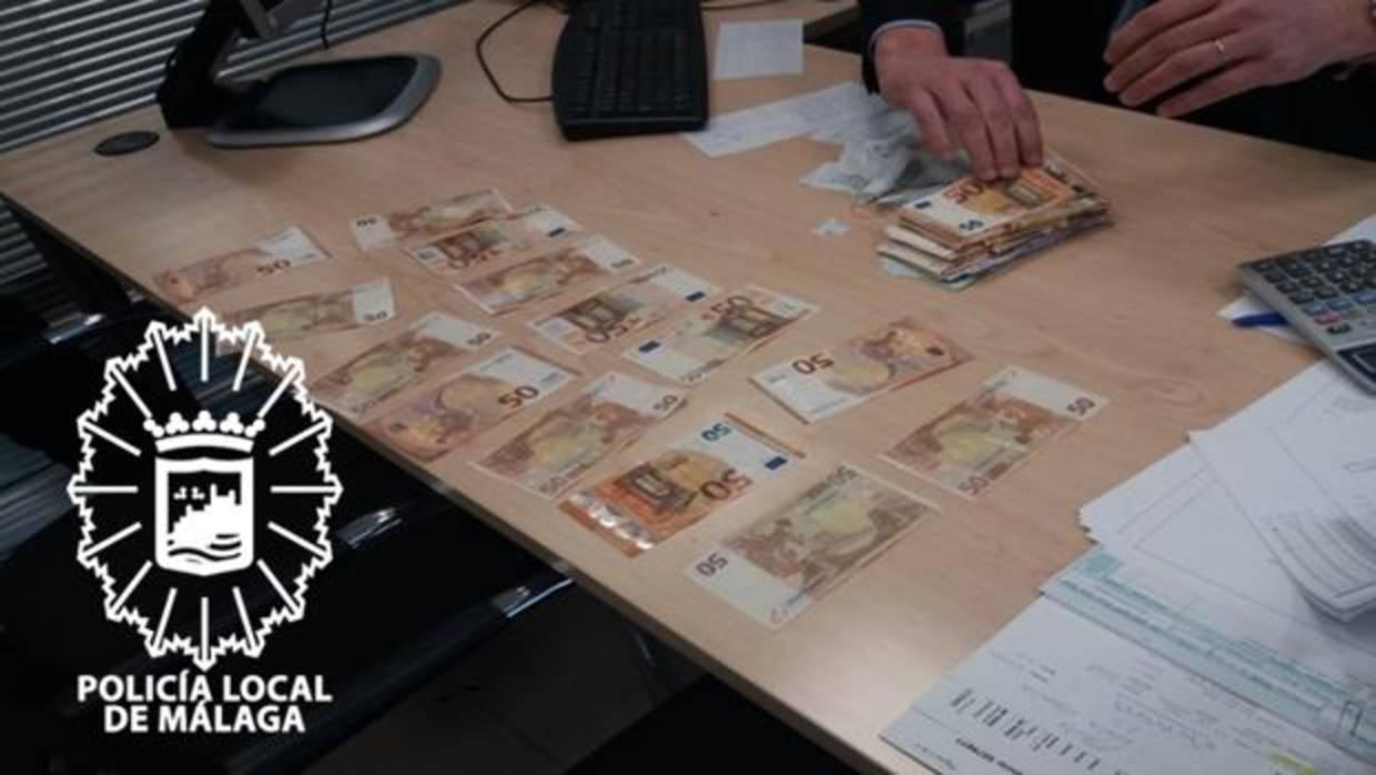 Dinero encontrado por el mensajero, que lo entregó a la Policía Local de Málaga