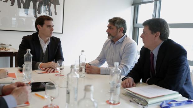 El PSOE califica de «deleznable» el «uso político» de la prisión permanente revisable