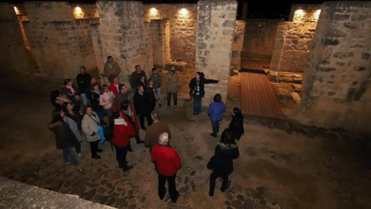 Visita nocturna al yacimiento arqueológico de Medina Azahara