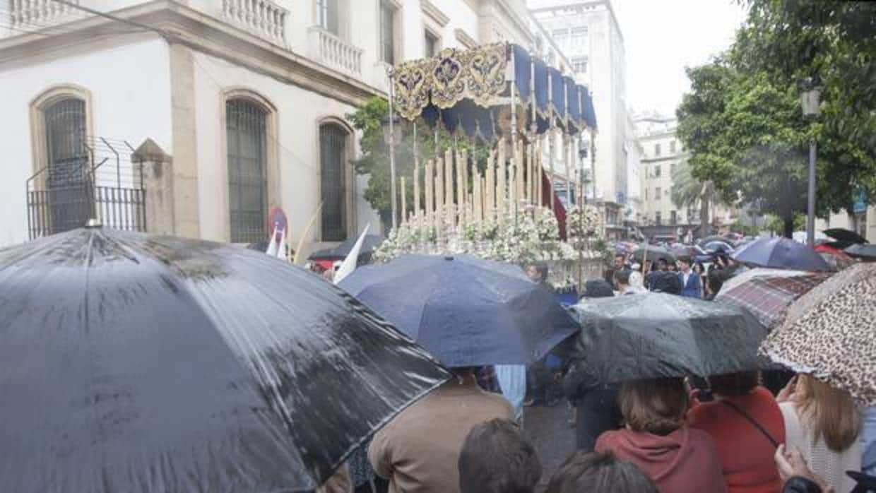 LLuvia en la procesión de la Borriquita