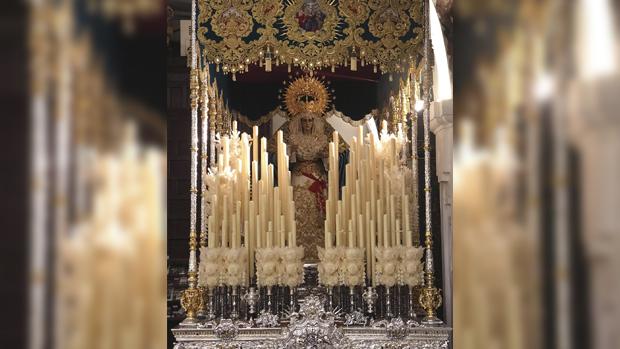 Semana Santa de Córdoba 2018: La Virgen de la Trinidad ya luce sobre su nuevo paso de palio