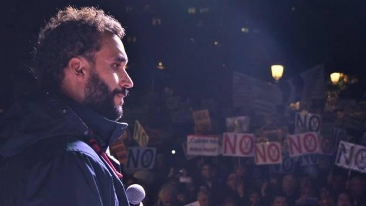 El médico Jesús Candel (Spiriman) ha sido inhabiltado por insultar a una compañera.