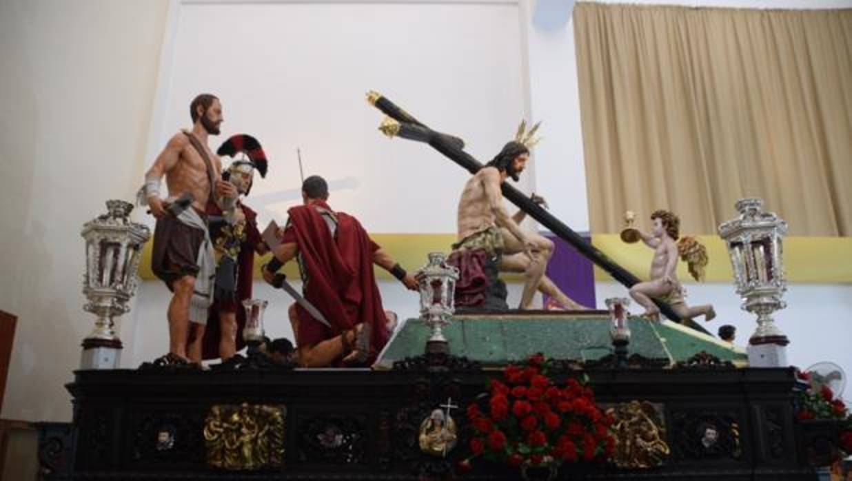 El gran estreno en San Fernando serán los tres romanos y el sayón que se incorporan tras el Cristo.