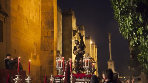 La Vera Cruz, por el lateral de la Catedral