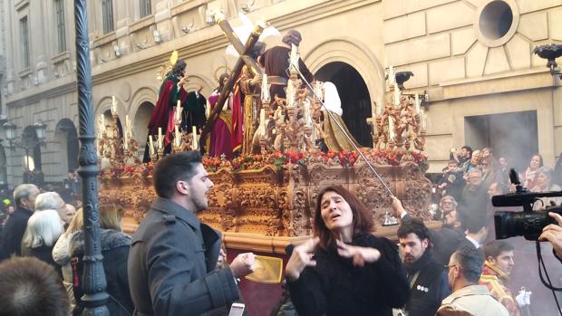 Así se «canta» la primera saeta de Semana Santa para sordos de la historia