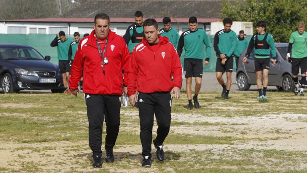 José Ramón Sandoval, técnico del Córdoba CF: «Nos equivocamos si miramos a la tabla para preparar un partido»