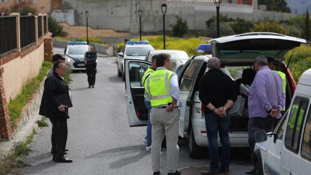 Prisión para la madre y el abuelo acusados de matar a su bebé en Granada