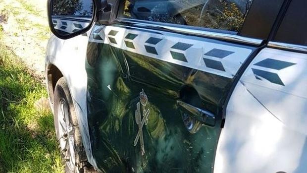 Heridos dos guardias civiles en San Roque al ser embestidos por un vehículo que transportaba droga