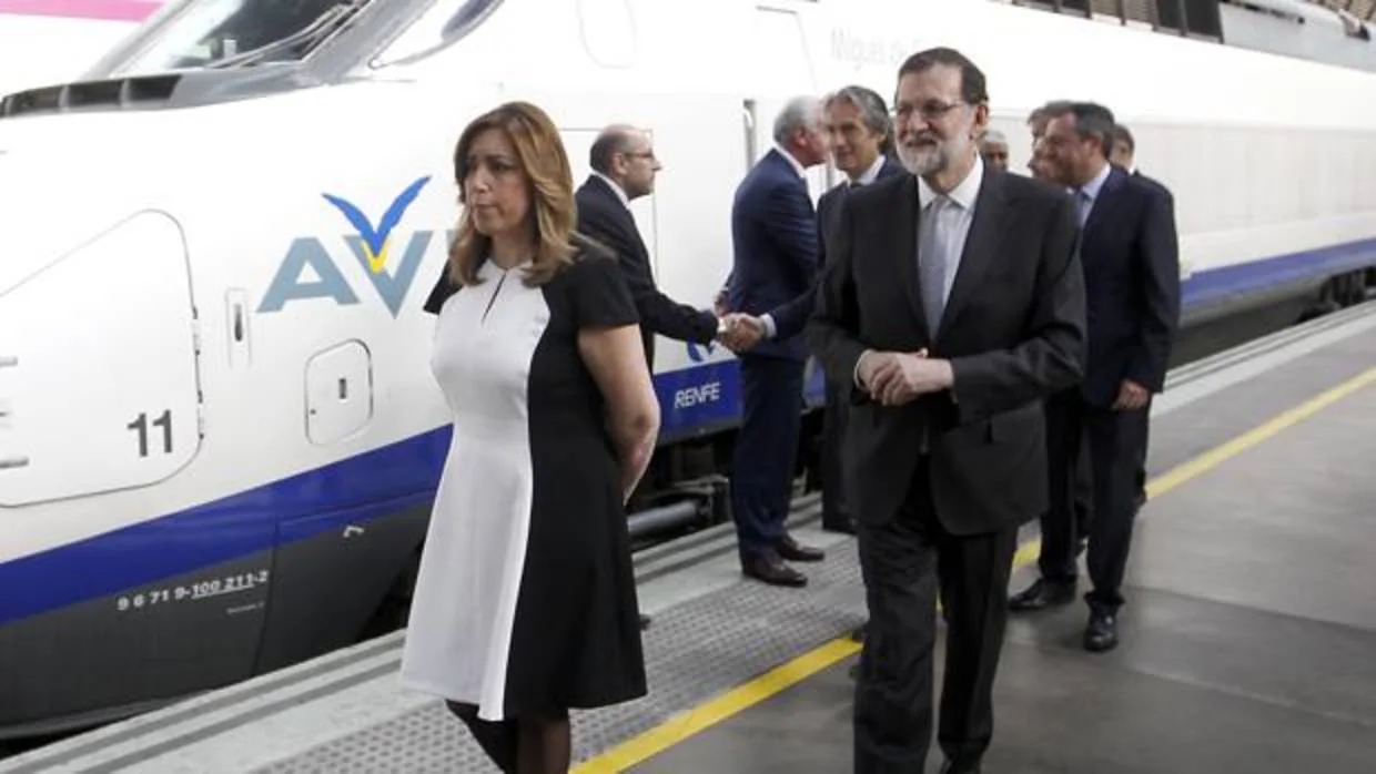 La presidenta de la Junta, Susana Díaz, y el presidente del Gobierno, Mariano Rajoy