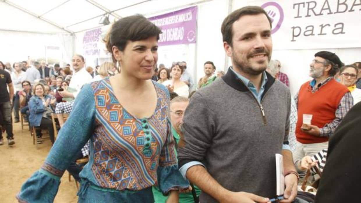 Teresa Rodríquez junto a Alberto Garzón en la fiesta del PCA celebrada este domingo en Córdoba