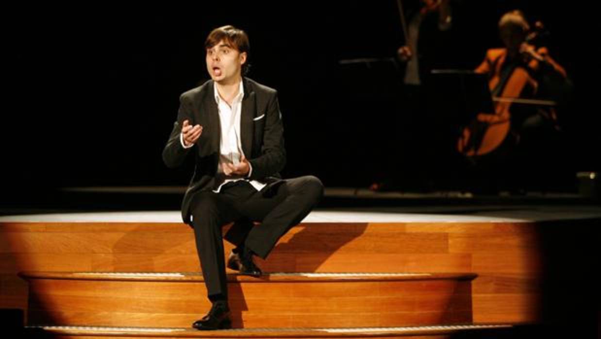 Pablo García-López, actuando en el Teatro Góngora