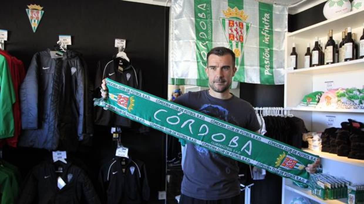 Aritz López Garai, en su presentación en la última etapa como jugador del Córdoba CF