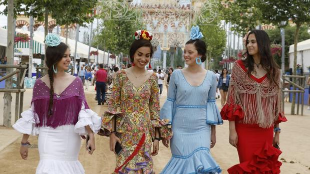 Feria de Córdoba 2018 | El tiempo aguanta y la fiesta sigue