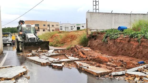 Las calles de Lucena recuperan la normalidad tras la tromba de agua