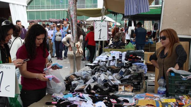 El futuro del mercadillo en Los Polvillares de Lucena, pediente de una decisión municipal