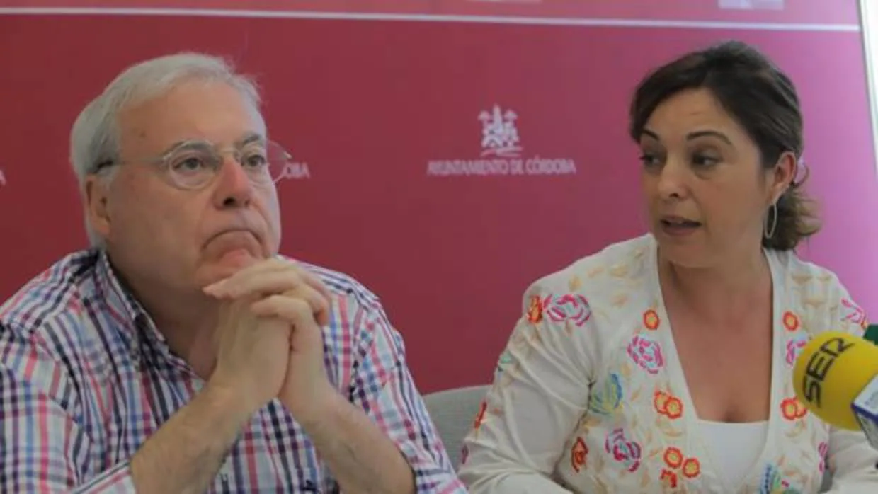 Emilio Aumente e Isabel Ambrosio, durante la rueda de prensa