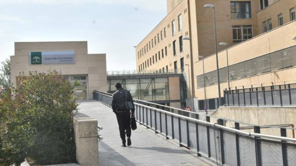 Acceso al Hospital Valle de los Pedroches, ubicado en Pozoblanco