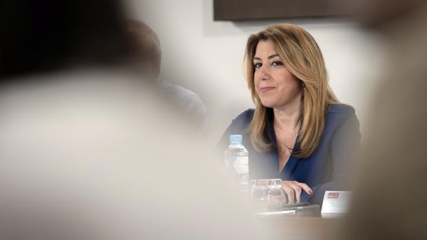 Las redes sociales acusan de hipócrita a Susana Díaz por su felicitación a Pedro Sánchez