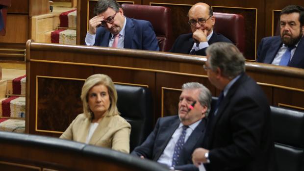 Cargos andaluces montados en el AVE