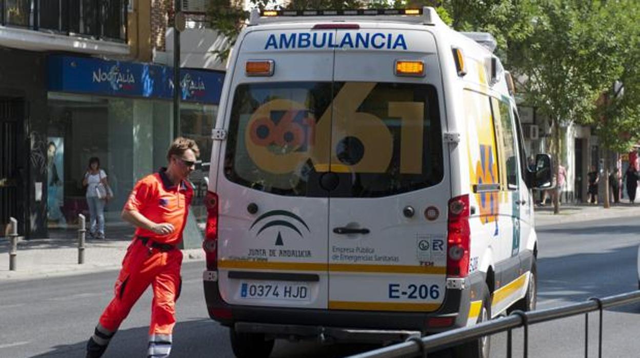 Imagen de archivo de una ambulancia del 061