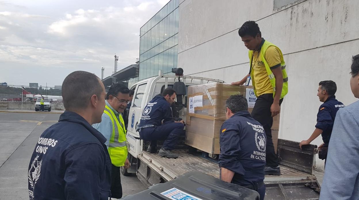 Miembros de Bomberos Sin Fronteras en Guatemala