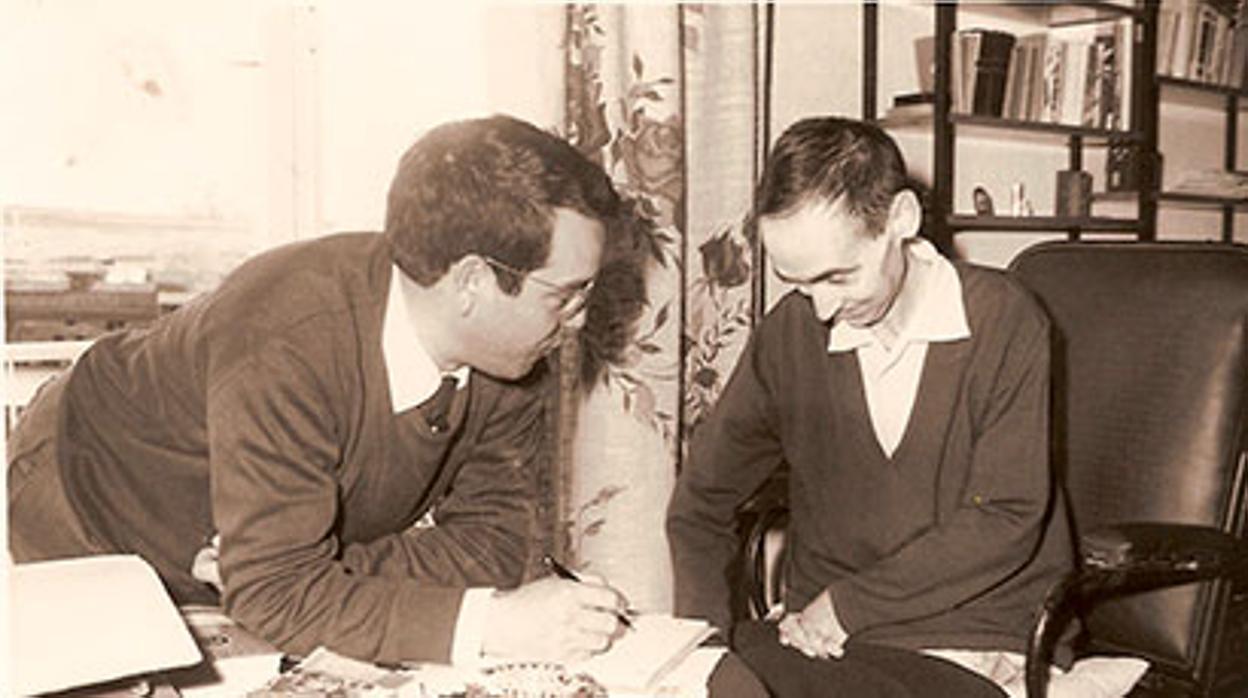 Manuel Lozano Garrido, Lolo, junto a su medico y amigo Juan Pérez