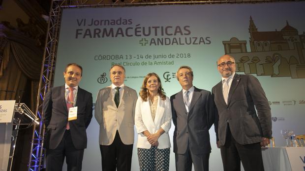Medidores de glucosa y blíster desechable: la revolución tecnológica de las farmacias se exhibe en Córdoba