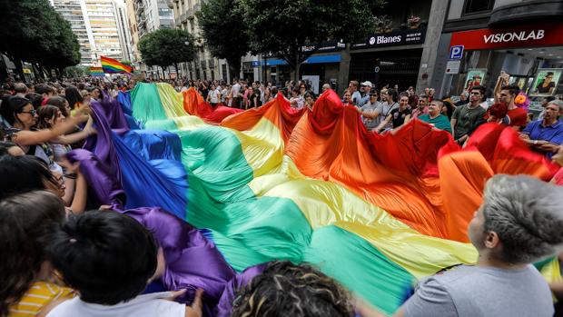 Médicos andaluces advierten de peligros en la atención sanitaria a menores intersexuales