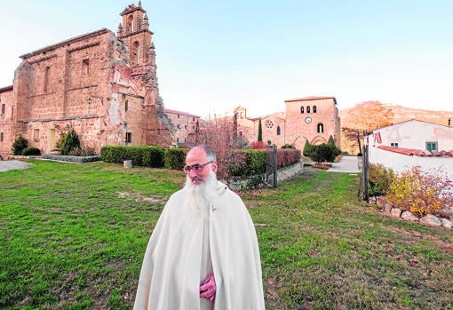 Un monje camaldulense en el yermo de Nuestra Señora de Herrera, en Burgos